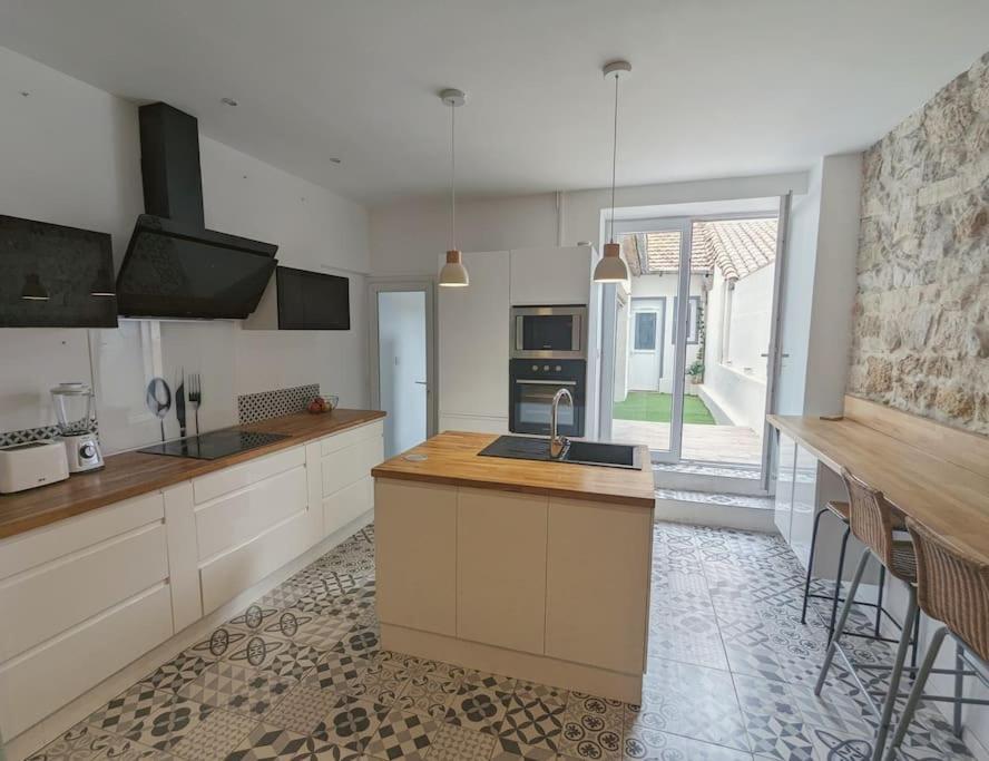 A 5Mn De La Reserve Africaine, Charmante Maison De Village Avec Patio Sigean Eksteriør billede